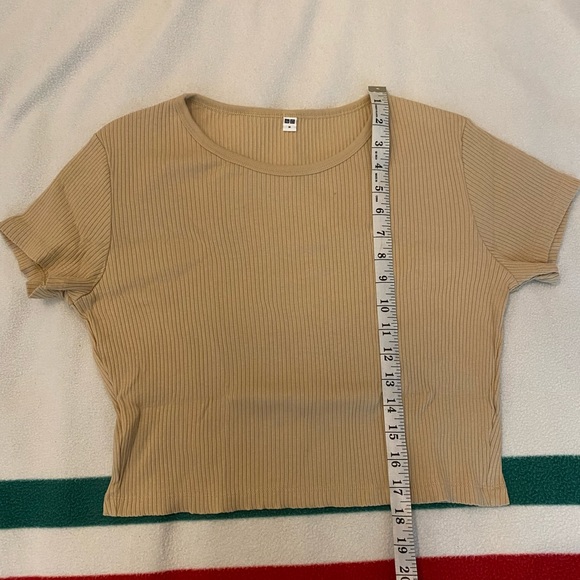 UNIQLO Crop Top - Sz M - Picture 3 of 4